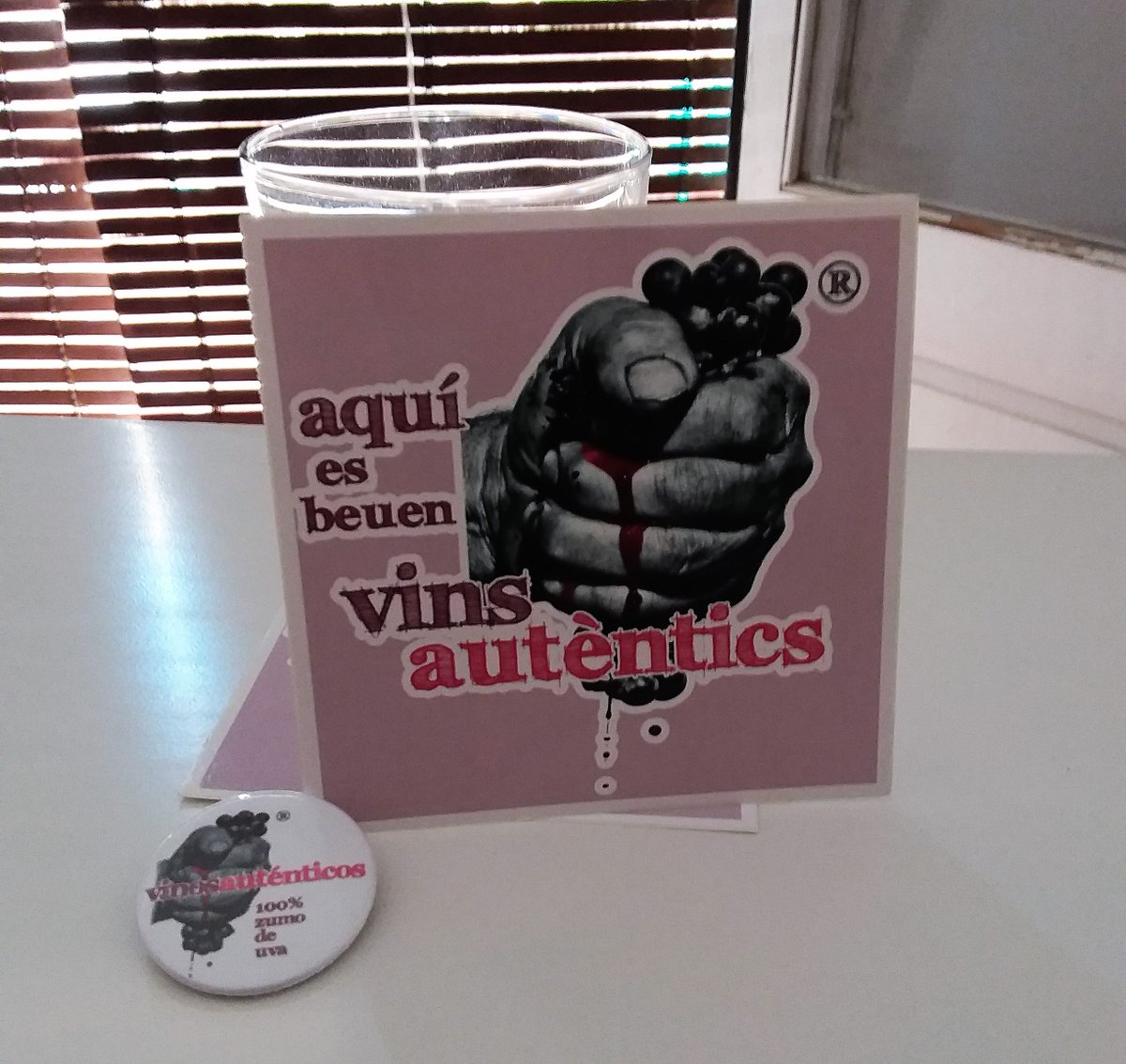 Si... En casa bebemos @vinosautenticos ¡Hoy estamos de descanso! Más info 👉 owl.li/f4on30du1Sm