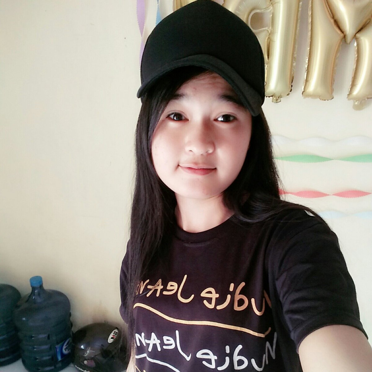 suriani_gea's tweet photo. #FotoProfilBaru https://t.co/nJOOvWxKZN