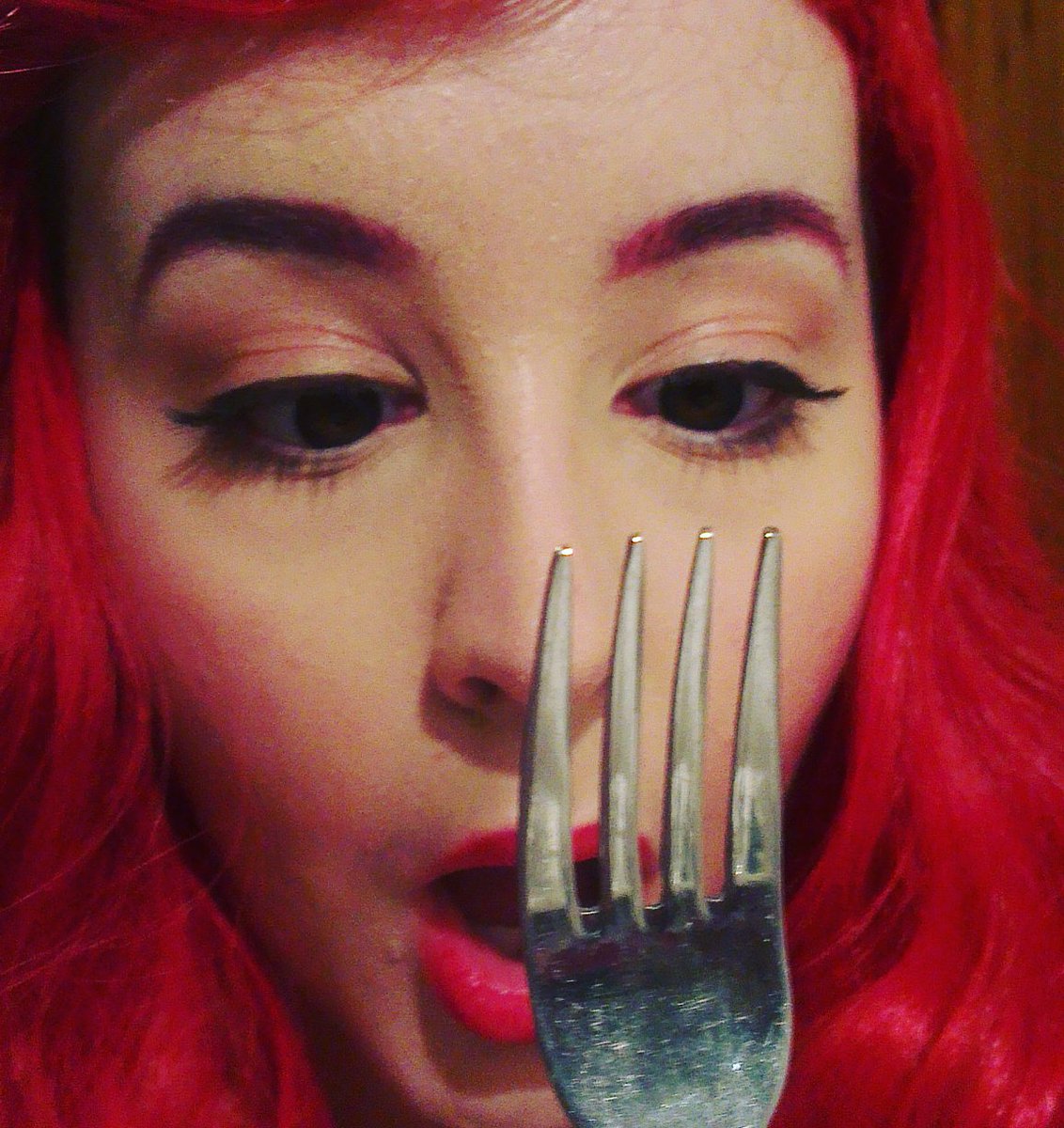 FlitterPuff's tweet photo. Isn't this neat?!? #dinglehopper #humanstuff #partofyourworld #littlemermaid #Ariel #Disney #princess #cosplay https://t.co/W702fEtuBo