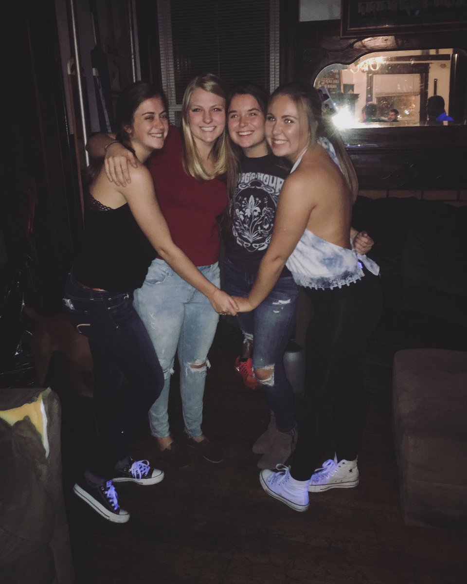 katiequillenx3's tweet photo. HBD @kenzzziee27 π love u more than margs and shogun!can't wait to double bday celebrate when we get back π #lookhowcloseweare https://t.co/WJFT82YO4i