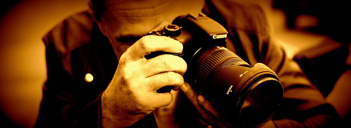 b2zone_COM's tweet image. We invite you to our #photographer next door #challenge #b2zone publishinghouse.b2zone.com