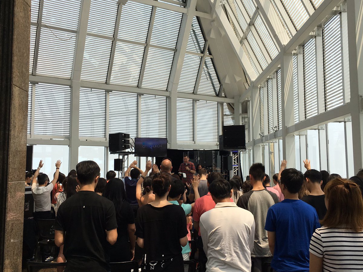Dougdouglaz's tweet photo. Full house! #PraisingGod https://t.co/4AnNy7r6Vu