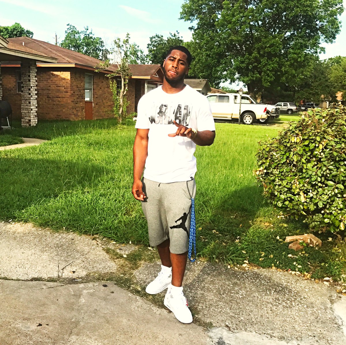 Donta_SME2214's tweet photo. Keep my mouth closed 🤐and keep stackin💸, BEEN ABOUT THAT ACTION❗️❗️❗️💎💙😈 https://t.co/LoY8uK1Tlf