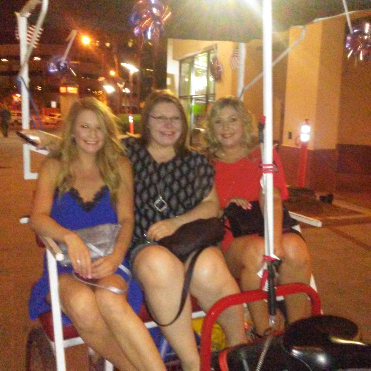 PedicabGuyAmI's tweet photo. This evening after the #MissTeenUSA Pageant in #Downtown #Phoenix! #Pedicab #Fun with #AZPC! https://t.co/uEJYPHwHXx