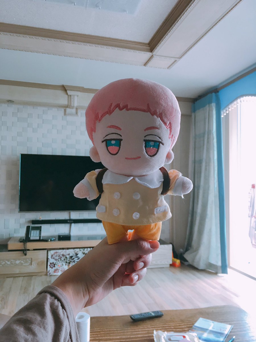 PinkpeniS2's tweet photo. @pink_maki_ 
행복... 🌝 핑키 너무 잘받았어요 ㅠㅠ 감사합니다 너무 귀여워요 흑흑.... 유치원복 입은 핑키.. https://t.co/56P9PPCS8O