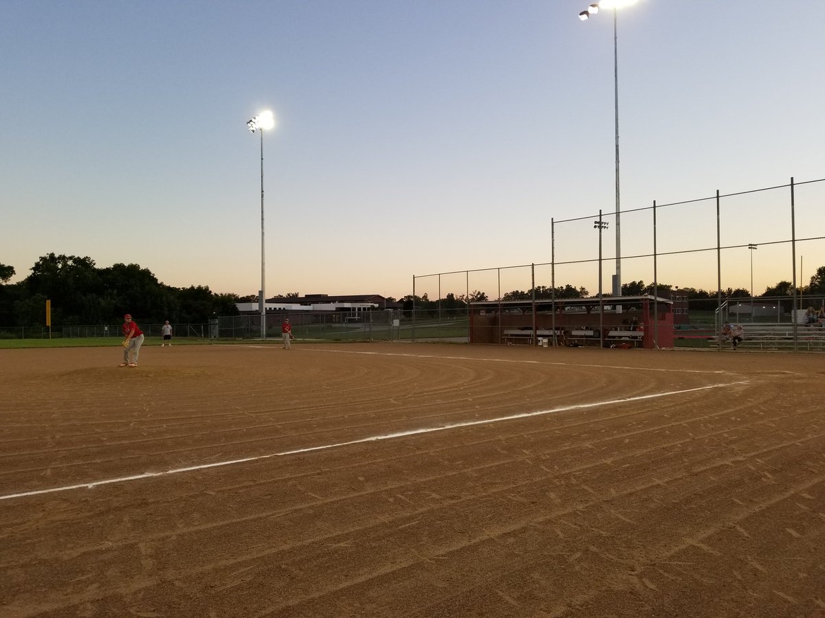 WarCoR3Baseball's tweet photo. Baseball alumni game 2017. Game under the lights. @Dallas_Johnson2 @BerreyChad #alumgotitdone https://t.co/aVSqNmbJAE