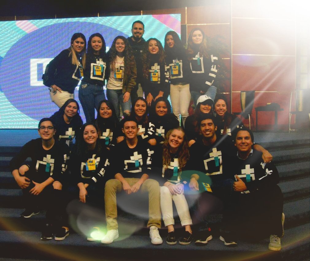 JoseeAngel's tweet photo. Familia 🙌🙌🙌🙌🙌🙌🙌🙌 #LiftTalks #Lift https://t.co/PBpeK8HcHG