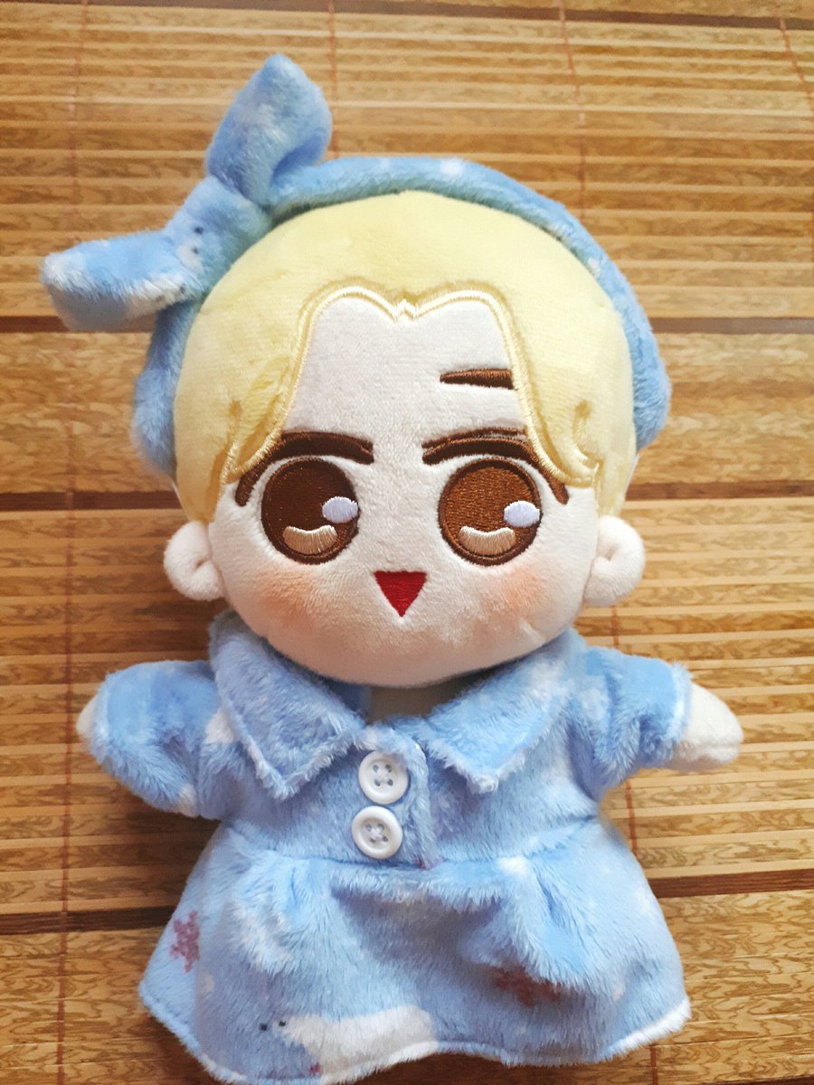 rabbit_junghan's tweet photo. 일요일이라고 한끼도 안보고 아직 자는 마망들은 없게찌? https://t.co/Lln4Ucvshh