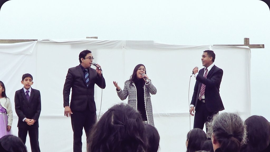 elmerartizta's tweet photo. Fue 1 tarde maravillosa. Gracias #Caleb2017. Gracias #CuartetoSión por permitirnos ser wuestro padrino. Bienvenidos a la música #MelodyMusic https://t.co/thBhXAn7h0