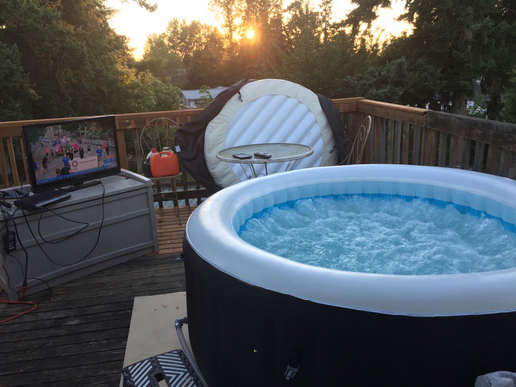 kellyschillin's tweet image. Best way to enjoy the #torchlight parade second only to being there as our staycation continues!