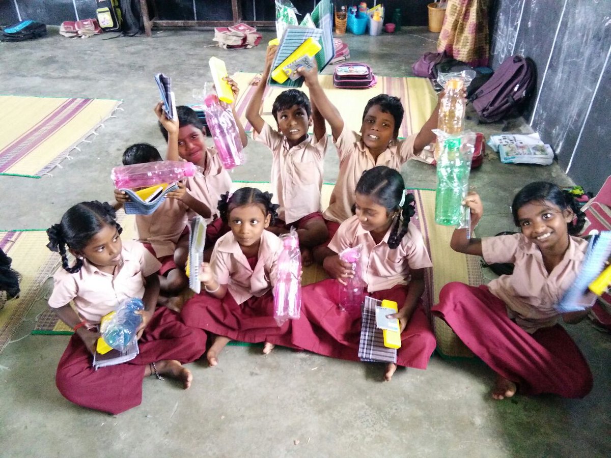manjitraja's tweet photo. LFSC 98 TCS siruseri Chennai team did a joy of giving event to Thaiyur government school ..Happy Kids @People_TCS https://t.co/UxpVcgTHsy