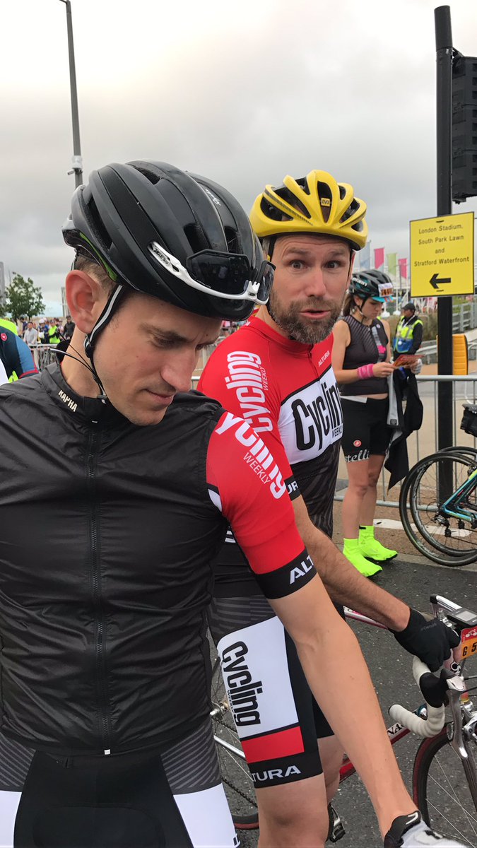 Peachey98's tweet photo. @cyclingweekly team ready to roll #RideLondon100 https://t.co/n1VCY44Sn6