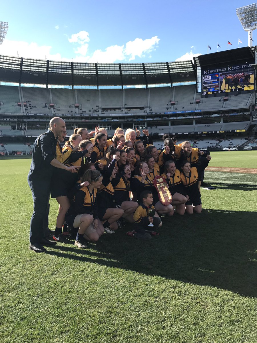 NickyCal8's tweet photo. Top day for Footy to watch Ballarat Grammar V Melbourne Girls Grammar in AFL VIC Senior Herald Sun Shield GF @MCG Congrats Ballarat Grammar! https://t.co/CNQEQTpoZb