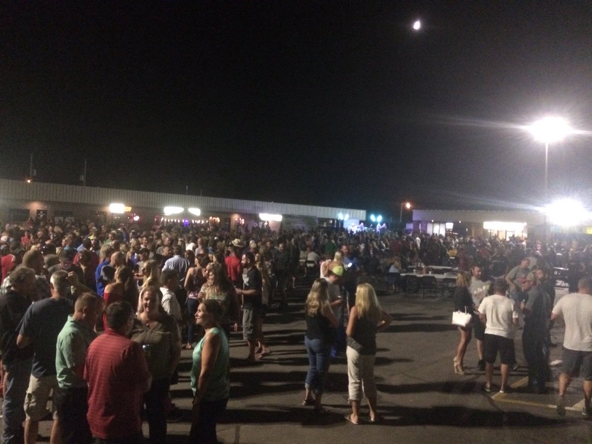 NSP_TroopA's tweet photo. Troopers are out assisting Sarpy County Deputies with the annual street dance in Gretna. Remember do not drink and drive      #nsp282&amp;393 https://t.co/cyFxQCe6Cf