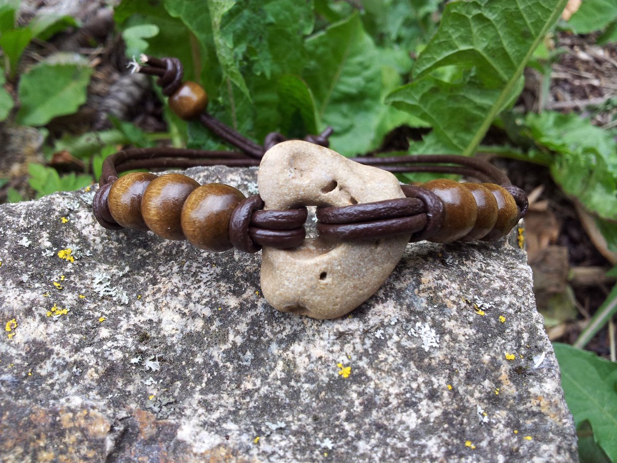 spidertree2013's tweet photo. New #HagStone  and #Leatherbracelets  in my #Etsy  shop today !!! https://t.co/ajocvEq4TX #bracelets  #natural #jewelry #pebbles #etsyshop https://t.co/3wl6Ua483n