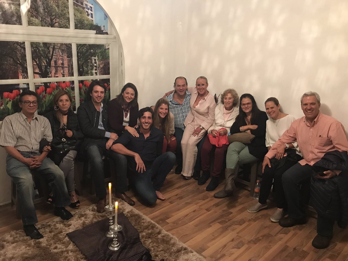 PacienteTC's tweet photo. Gracias al público que vino hoy! Los esperamos mañana en el fin de temporada! #MiNuevoPaciente https://t.co/HIVGNbVbgU
