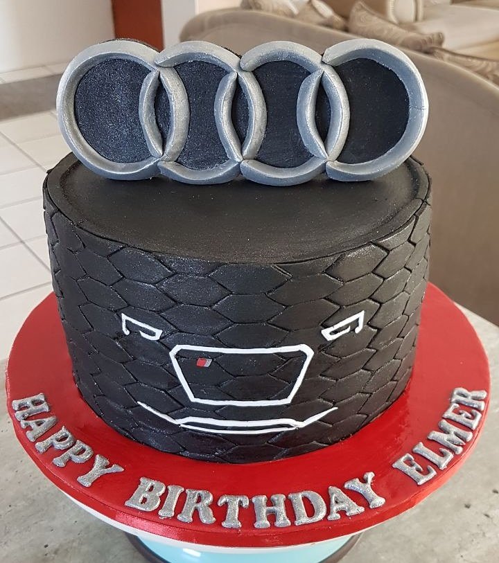 elmervanzyl's tweet photo. No this is a birthday cake! Thank you Laura Aploon for this masterpiece! #AudiCake #VorsprungBirthdays @audisouthafrica 😄😄😄😄 https://t.co/gGcLcHzqSk