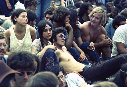 70vibeFm's tweet photo. #70vibeFM Calling all 70s #FlowerPower 2 remember our #GroovyDays and #Celebrate with us https://t.co/Eg3WlIlOY3 https://t.co/ggvziucPOq
