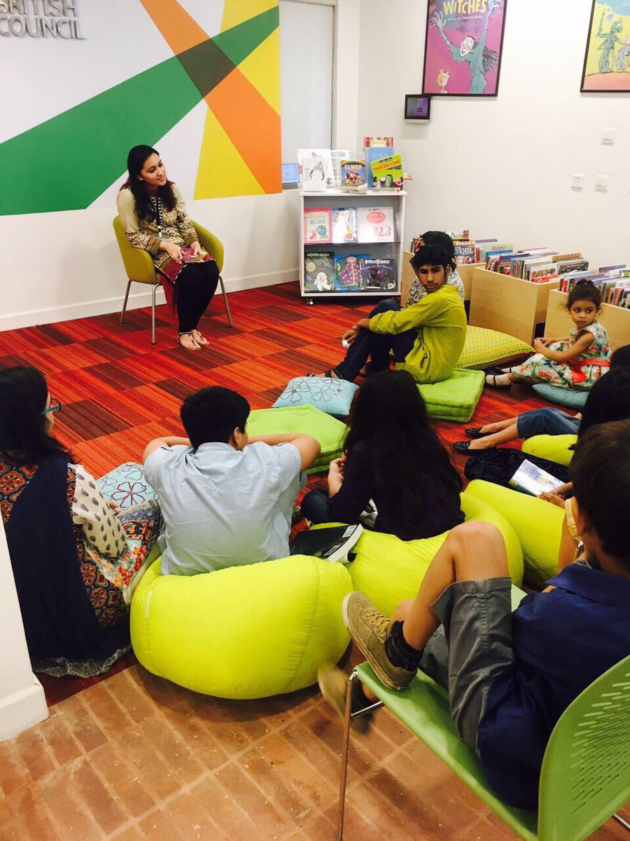 pkBritish's tweet photo. Our Potter-buddies gathered in the #LhrLibrary yesterday to talk about their mutual love for wizardry, wands, and magic spells. #HarryPotter https://t.co/UhX2XEs4kb