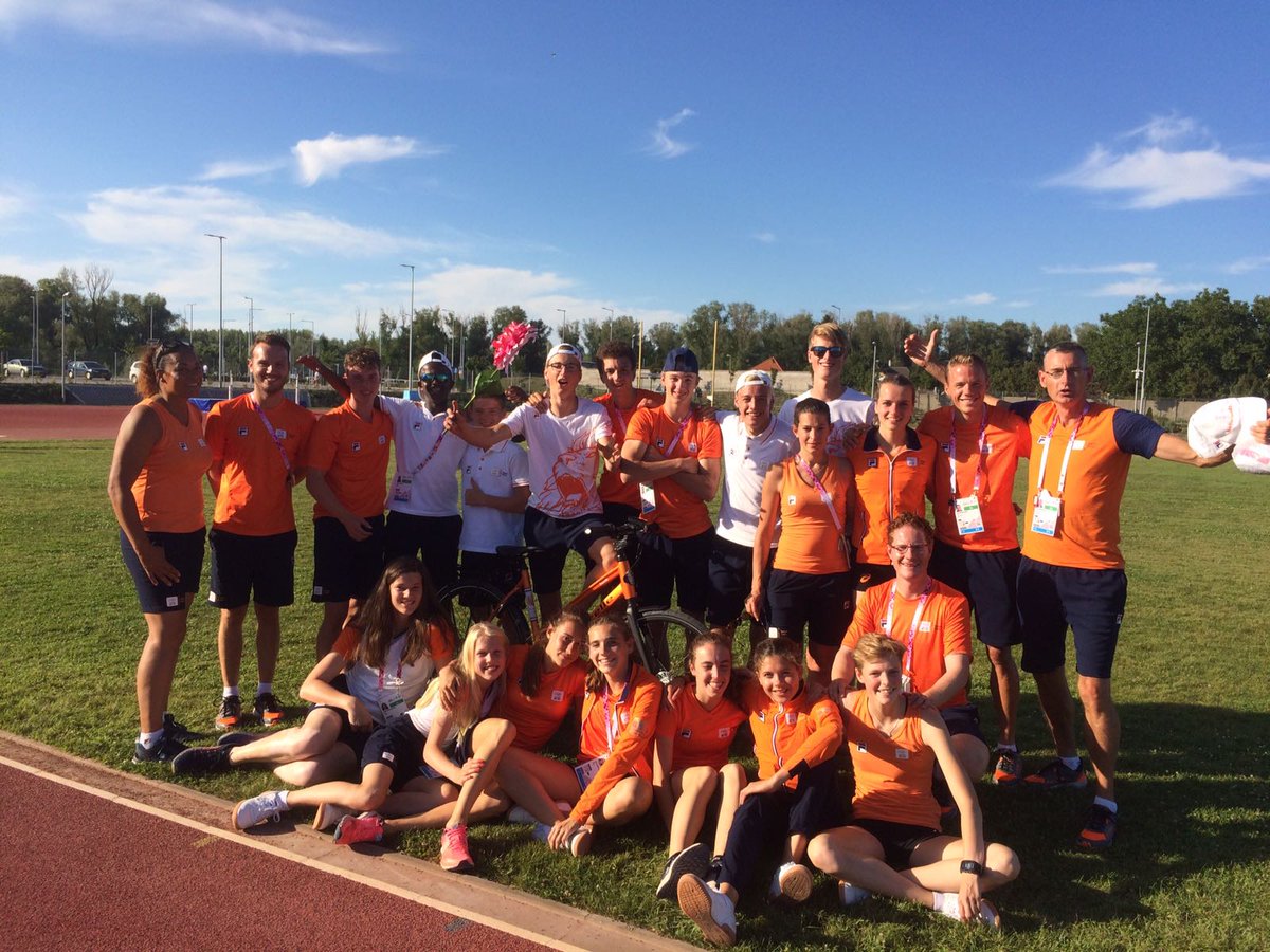 BrendanTroost's tweet photo. Onvergetelijke week gehad met de atleten en coaches tijdens de EYOF in Hongarije! #GYOR2017 #TalentTeam @Atletiekunie @nocnsf https://t.co/67527RVvaO
