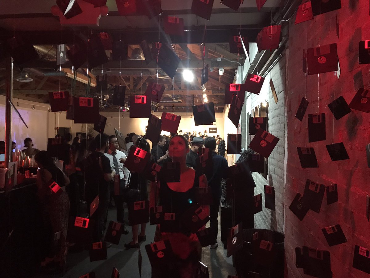 RoblemVR's tweet photo. Art is an addiction to needing to be a part of it. Artists are living testament to that need.
@Futra_ #Interactive #VR #artists #losangeles https://t.co/r40hUBLMX1