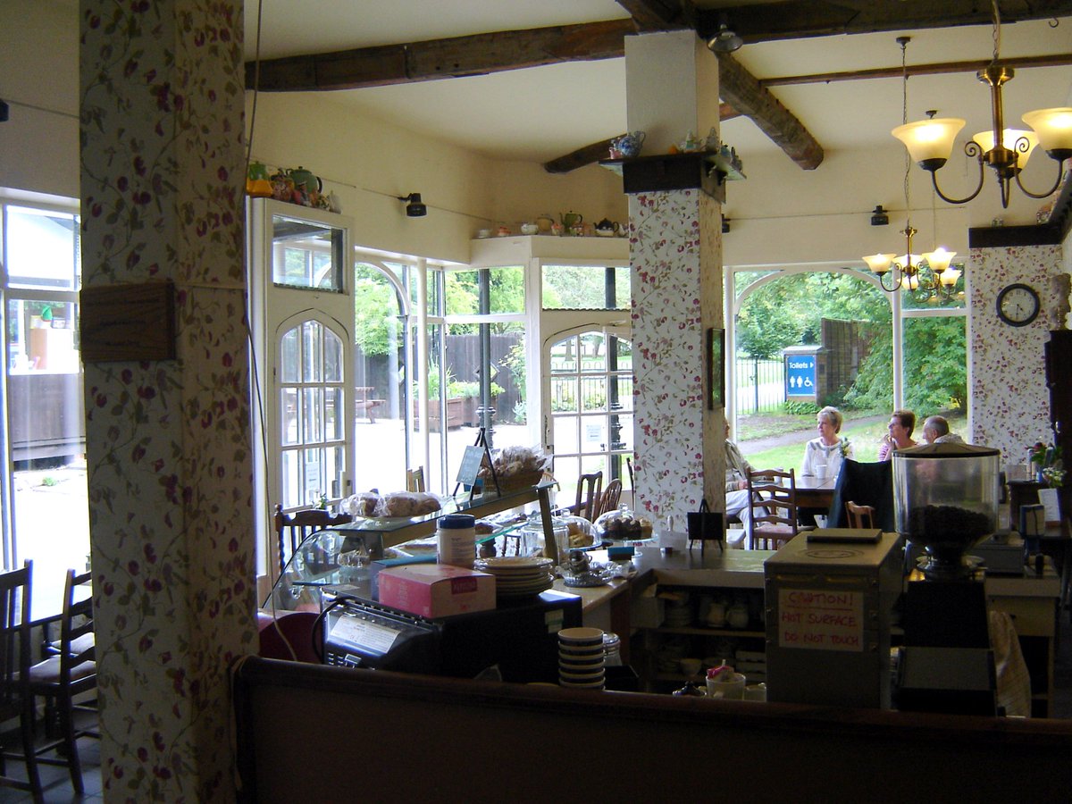 Bernard_LeCar's tweet photo. "Where the TARDIS lives": One of the many reasons to visit this exceptional museum. Tea room is rather splendid as well.@avoncroftmuseum https://t.co/xm3IRsk1zd