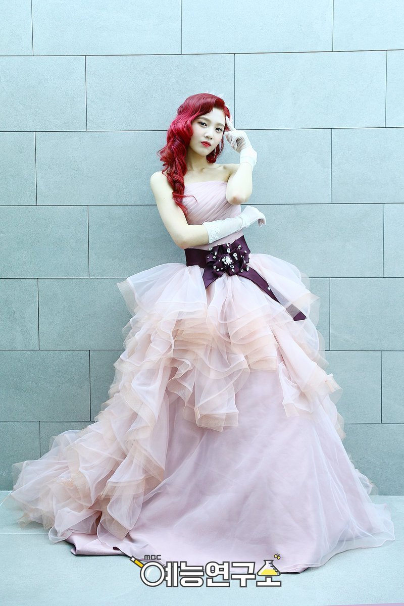joyscollarbone's tweet photo. DAUGHTER OF KING TRITON, ONE OF THE SEVEN PRINCESSES OF ATLANTICA, ARIEL AKA SOUTH KOREA'S PARK SOOYOUNG https://t.co/g9Y7l72odv