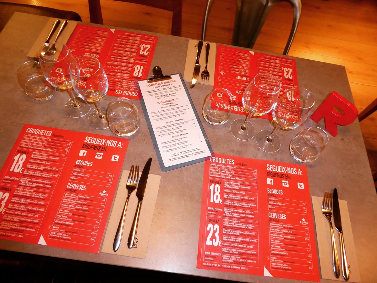 ¡La mesa está puesta! 👏👏 ¡A comer! 🍴😉😊 #bitxarracu #felizmartes #tapasyplatillos #Barcelona #menu #empezandolasemana