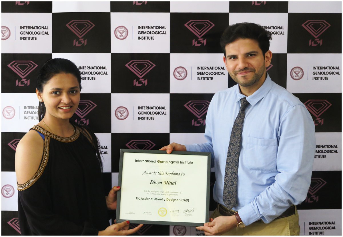igiworldwide's tweet photo. Congratulations to our #ProfessionalJewelryDesign (CAD) students for successfully completing the course-#NewDelhi Batch May-June 2017 Cont 2 https://t.co/2ghBf6HWjR