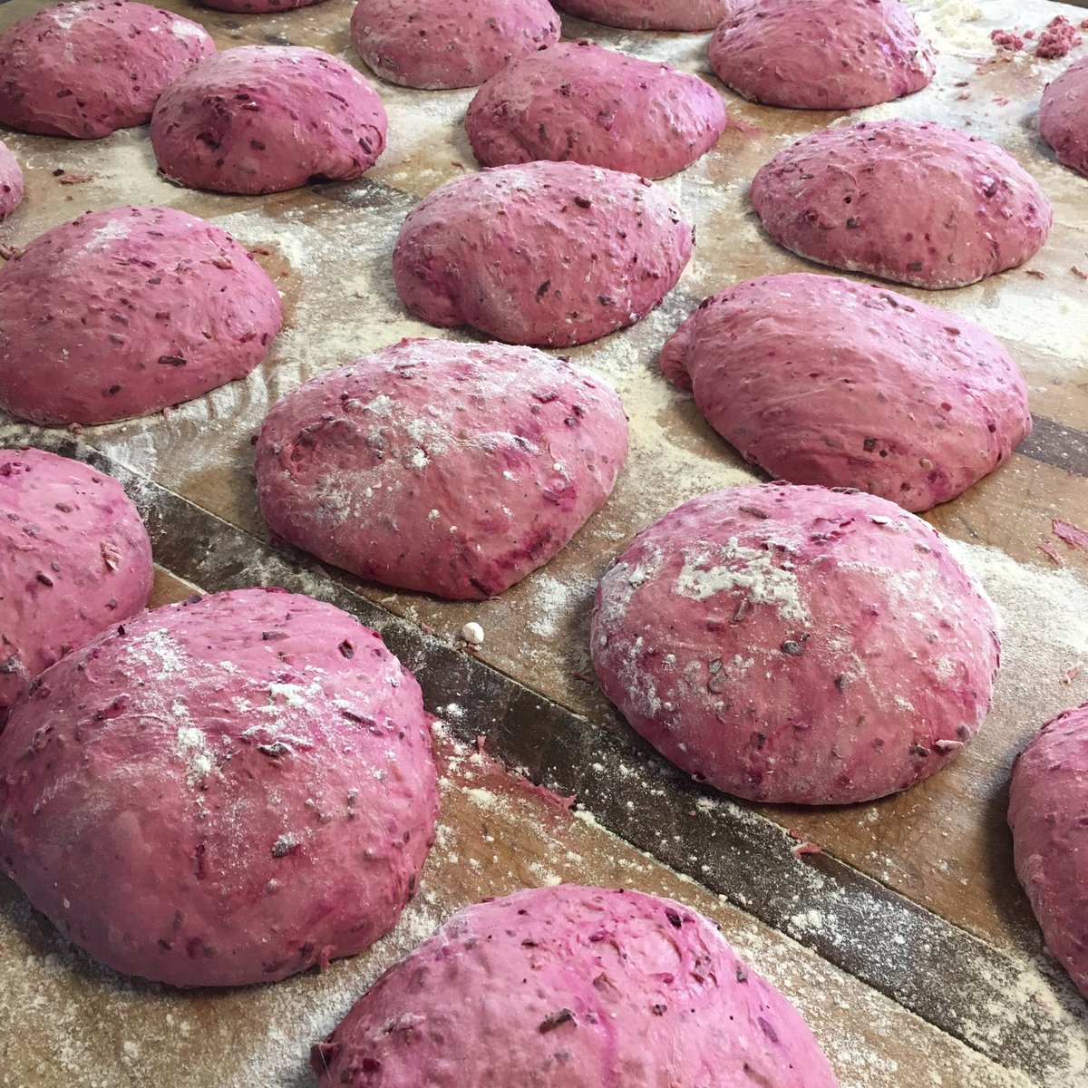 We're talking award-winning #Sourdough at @Seasonscakes