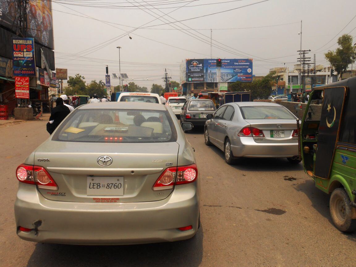 adevolutionpk's tweet photo. #OOH #Advertising #Pakistan #Lahore https://t.co/Aj0gHVSfdQ