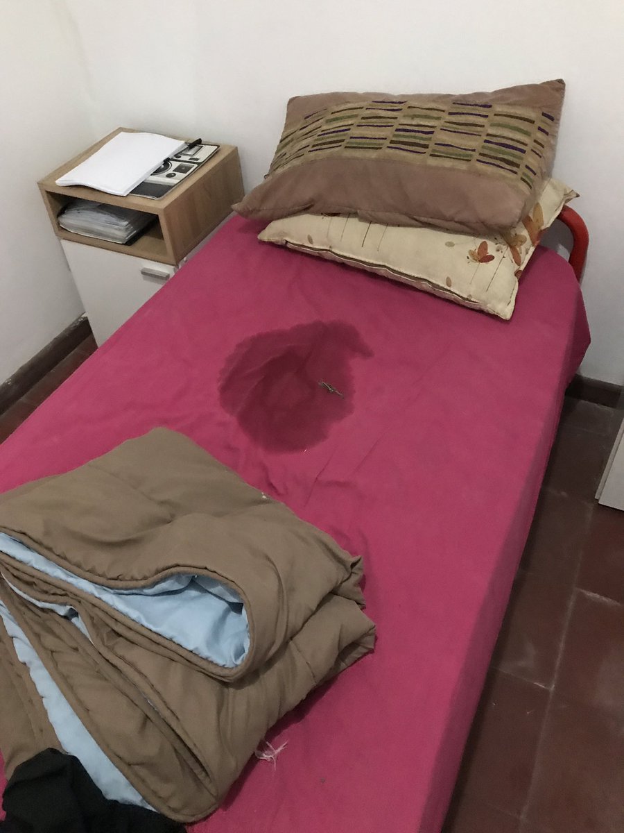 El karma cuando encerras a tu hermoso perro <a href="/franchu1440/">Frankkaster</a>