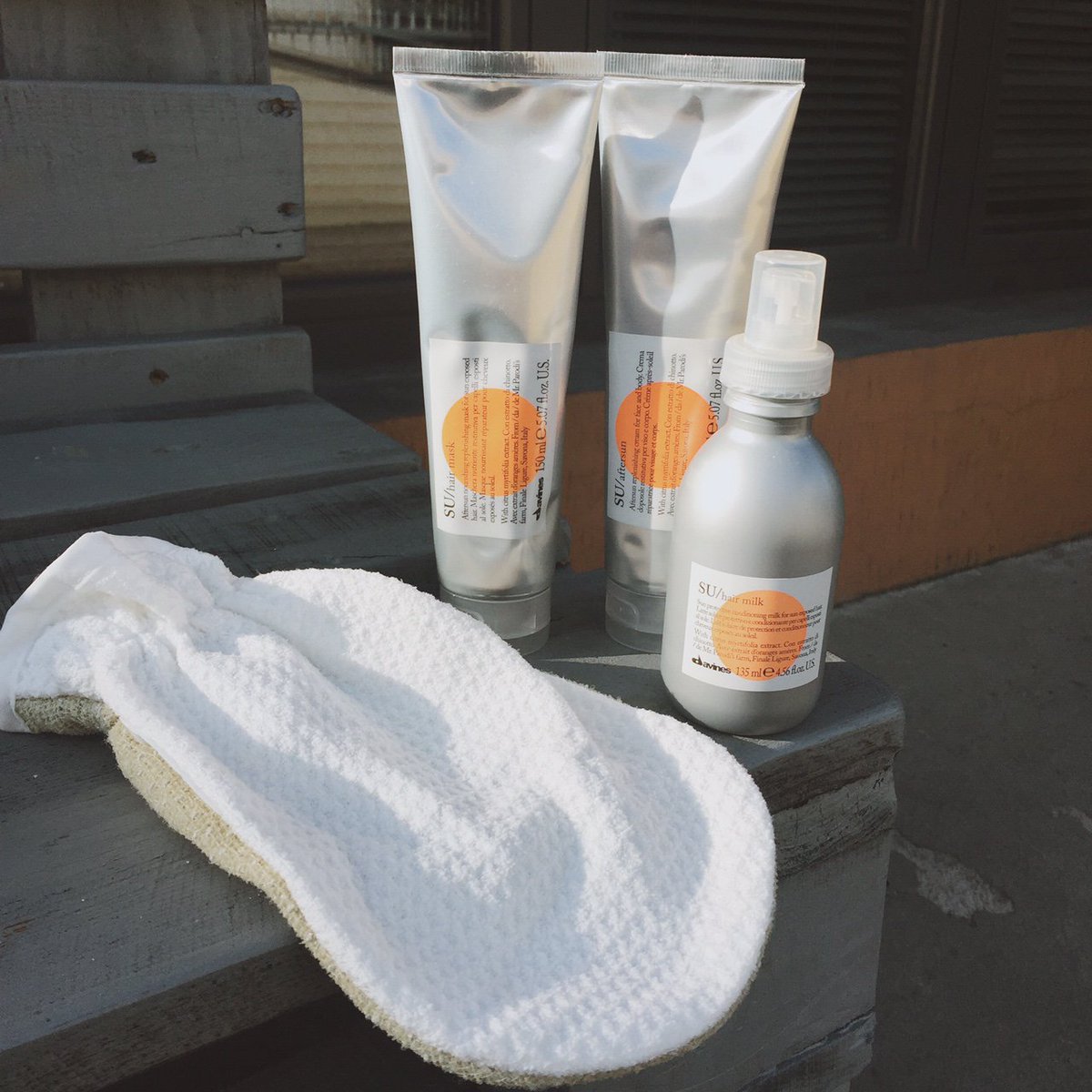 Protección e hidratación para el cuerpo y cabello con nuestra linea solar #SU venga a protegerse tod@s este verano! #Davines #FelizMartes