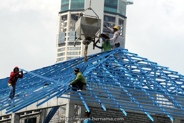 bernamadotcom's tweet photo. Kadar buruh naik, pengangguran kekal pada Mei 2017 https://t.co/7mSRxBrZbW https://t.co/Q2Rm78P71N