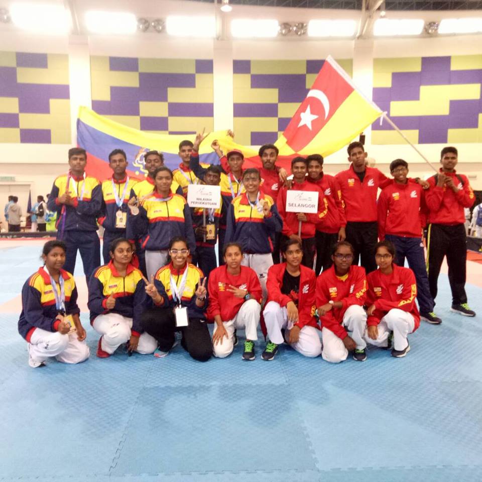 reny_ammu's tweet photo. Last week..on 6th-9th July...#SUKIM at Perak with #Wilayah@Kuala Lumpur team and #Selangor team members...😘😀😀😀 https://t.co/YEFjtc4Qsj