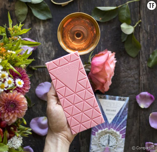 Hubris_vin's tweet photo. La tablette de #chocolat saveur #rosé, la gourmandise pompette de l'été ? 🍫🍷😋#innovation #wine @VinsIGPMed 
👉https://t.co/TNPw5j1ea5 https://t.co/runsAWqfYT