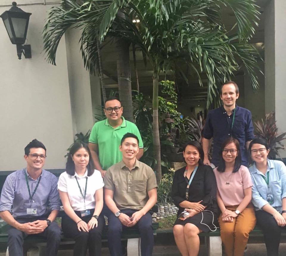 tom_swing's tweet photo. Great day discussing digital labour and platforms at the #NewtonTech Manila workshop. Thanks @jonathan_c_ong @PamelaCombinido @chesoriano https://t.co/839gQBOMYo
