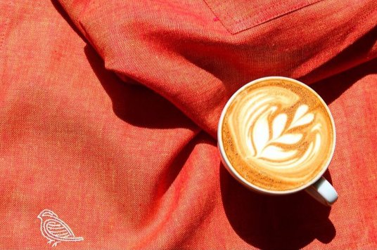 Another bright and vibrant sunny morning matched with our beautiful bright and vibrant <a href="/enrichandendure/">Enrich and Endure</a> aprons!⠀
⠀
#ristrettocoffeeroasters