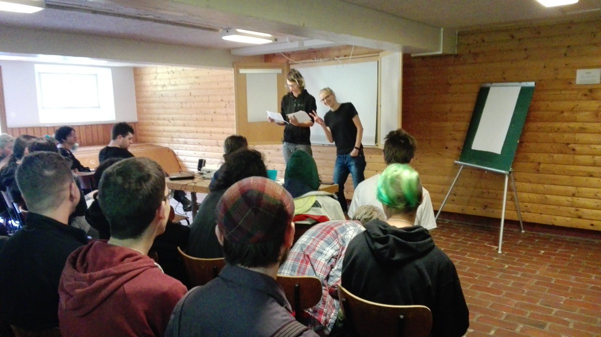 Aeropyornis's tweet photo. Now @fetergent &amp; @burnoutberni are welcoming ppl &amp; informing all the #copyfighters at our summercamp about important stuff :) https://t.co/2jBNwZcZoi