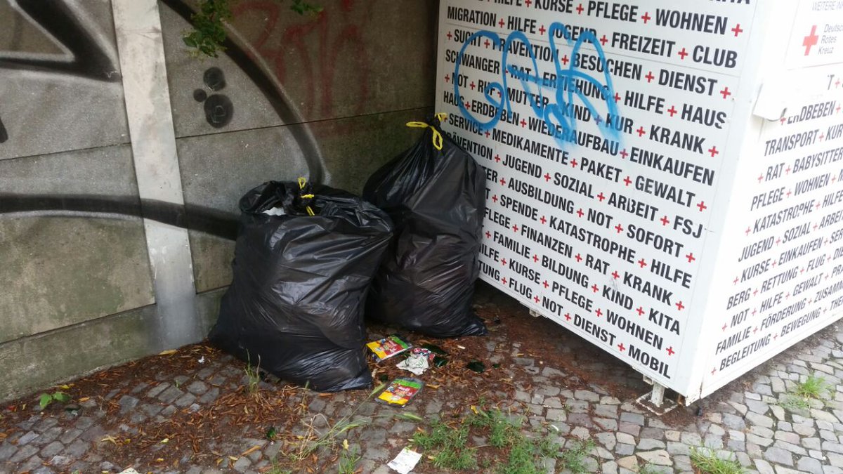 FeeMaike's tweet photo. Und noch mehr 2/3 #dreckweg https://t.co/oohhuUHx7W