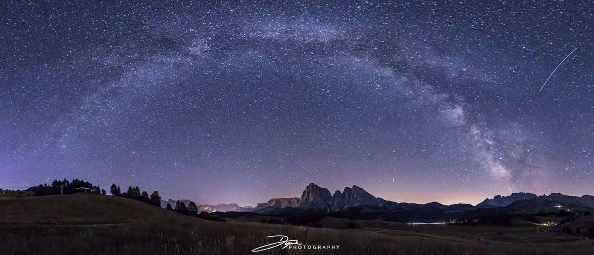 ArneOsstyn's tweet photo. Vlogs won't happen this year. I will do some photo tutorials tho and I'll explain how I made my milkyway panorama! Stay tuned xx https://t.co/x2lK6IKmuj