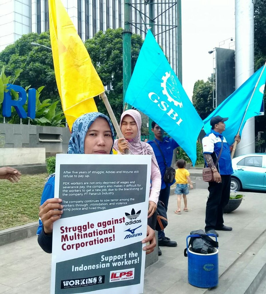 GSBIPusat's tweet photo. Akdi buruh PDK di @KemnakerRI #implementILOrecommendation @ILPS_Phils @ILPSUSA @kilusangmayouno @Ughesandyame @w2Nsabar @warda_rina https://t.co/pv8EJeZLEL