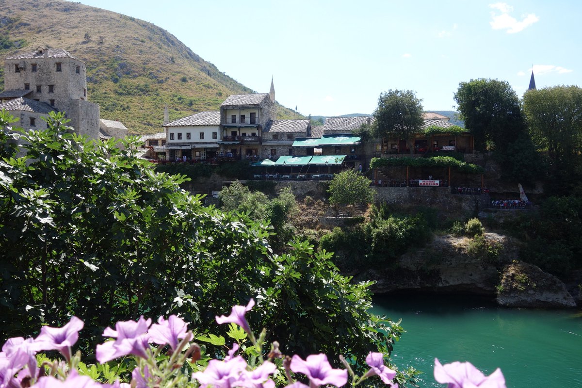 tonefurenes's tweet photo. Beautiful Mostar Bosnia Herzegovina #mostar #bosniaherzegovina #reisetips #tonesreisetips https://t.co/aYha3G73OK