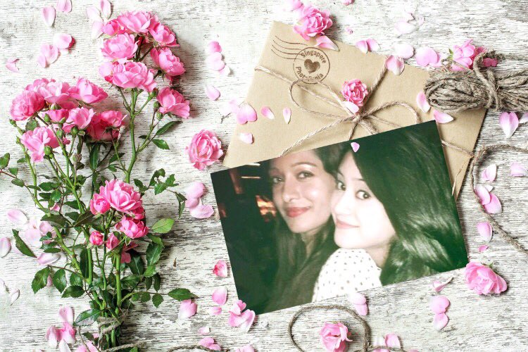 futurestaronly's tweet photo. @preetikatweets @shivangijoshi10 #beintehaa #lookingcuteee #sistersluv https://t.co/yeyLDGhYDG