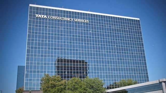 FuturePostNews's tweet photo. TCS Lucknow to shut down, crisis on 2,000 IT professionals #TCSLucknow https://t.co/rXvf20VZOT https://t.co/k8m3wXl1vg