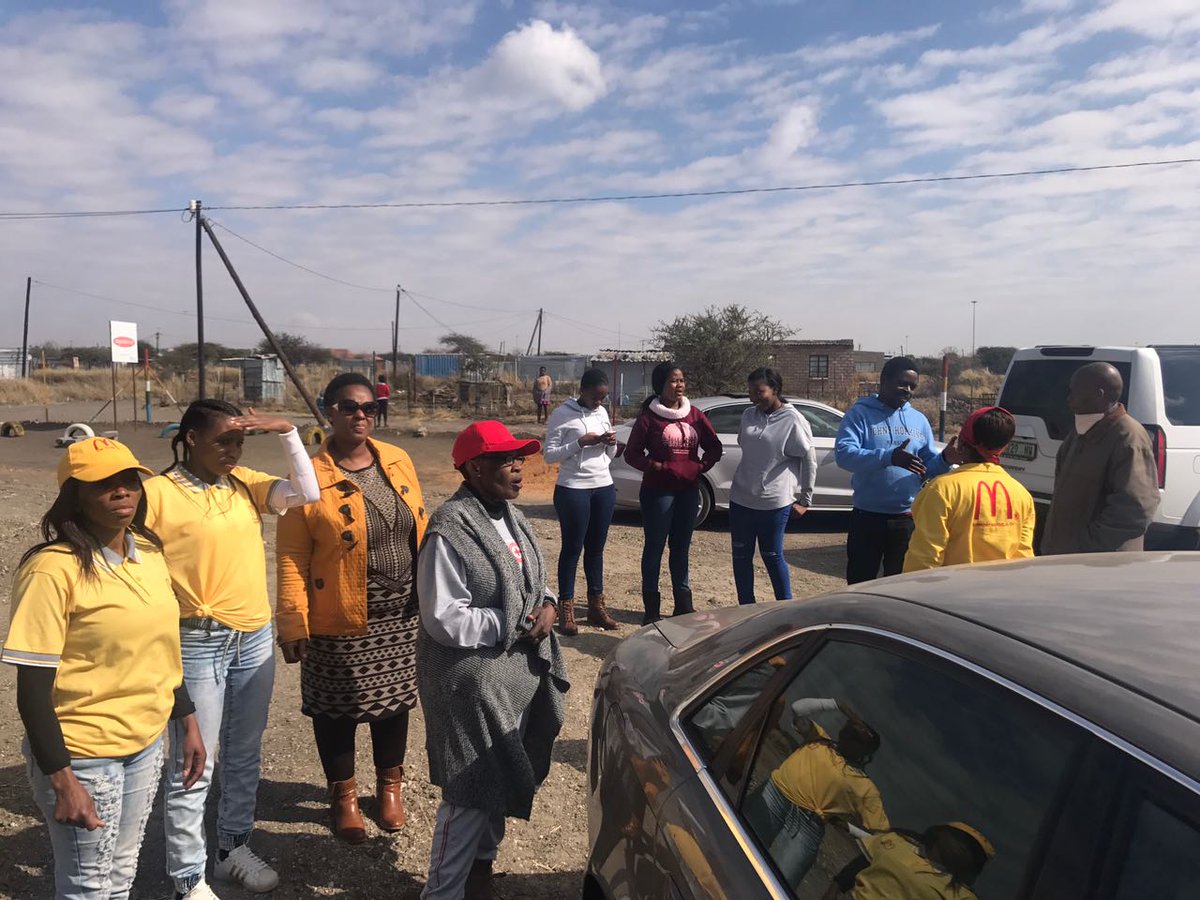 KuleMahumapelo's tweet photo. My team and I have arrived at Thuto Neo Early Learning Center. #MandelaDay https://t.co/k9nMrs8aMM