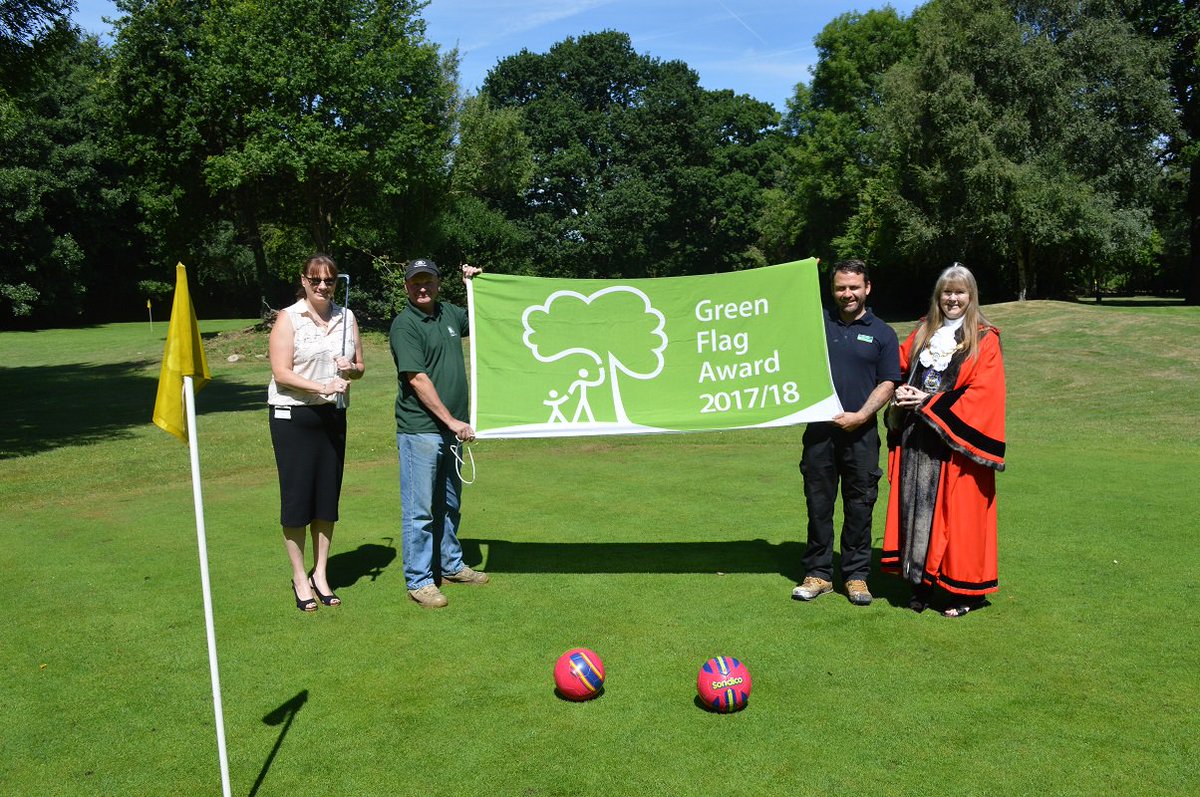 We're proud that Frimley Lodge Park has achieved a @GreenFlagAward - for the 17th year running! #GFAWinners #LoveParks @KeepBritainTidy