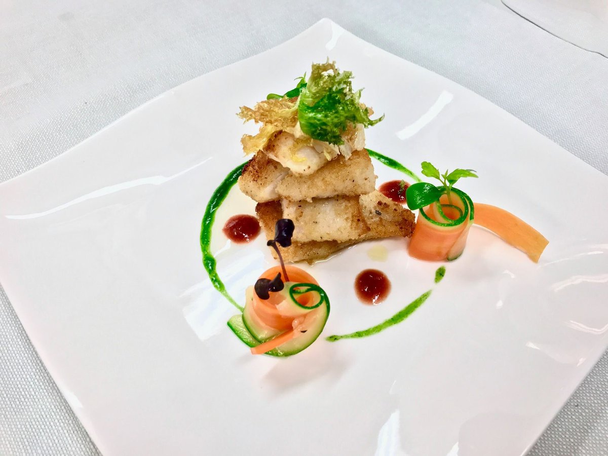 Il nostro #pescato del #giorno: #ombrina in pan di spezie, #verdure biologiche, #ciliegia e salsa alla #bieta