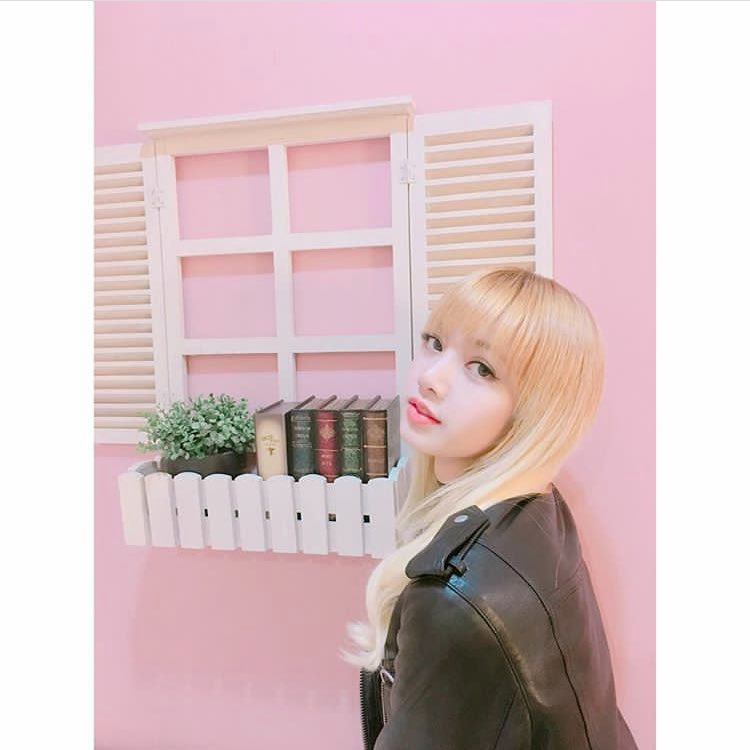 BLINK___YG's tweet photo. 01Ln￤ラリサ寄り🌹￤濃ゆ絡み希望

#BLINKさんと繋がりたい
#BLACKPINK好きな人と猛烈に絡みたいのでこれを見た人はRTしてください
#BLACKPINK好きな方と繋がりたいのでBLACKPINK好きな方はRTお願いします
#BLACKPINK好きな人と繋がりたい https://t.co/6fEWOPrAEh