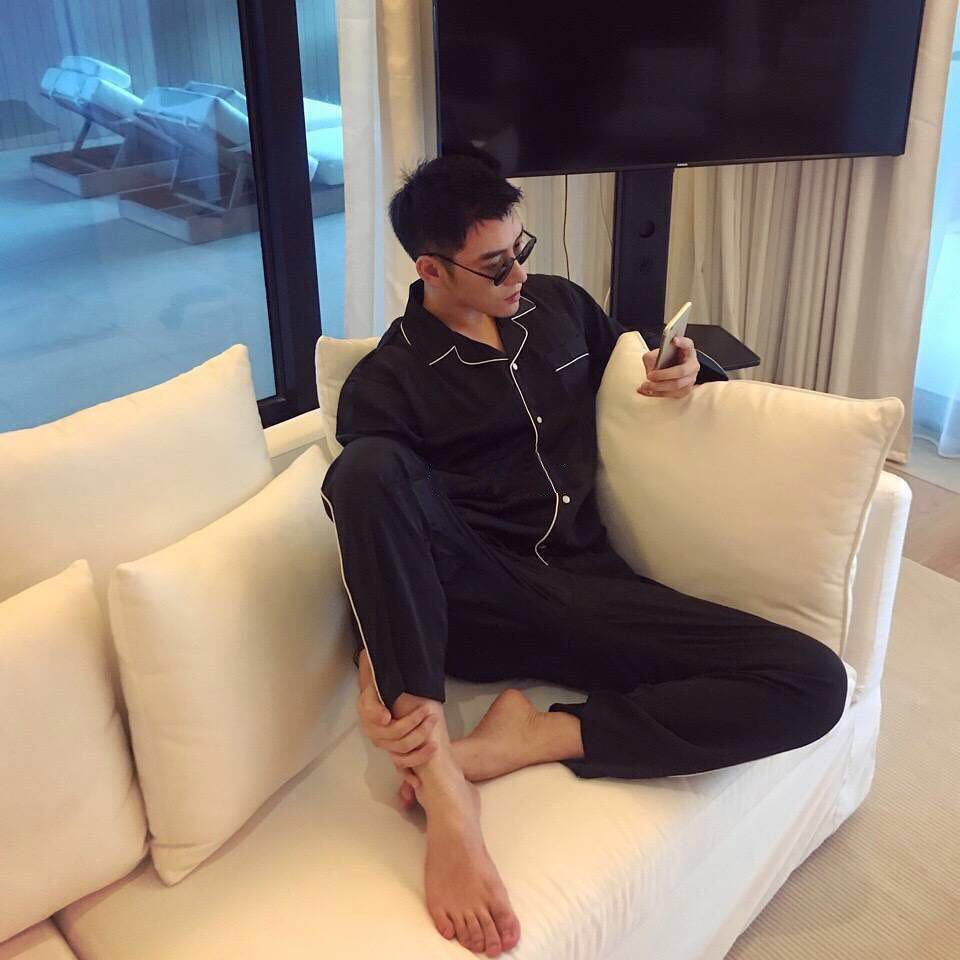 qz_jun's tweet photo. 守得雲開見月明 傷痕周某某 https://t.co/0vC0iPGYeJ